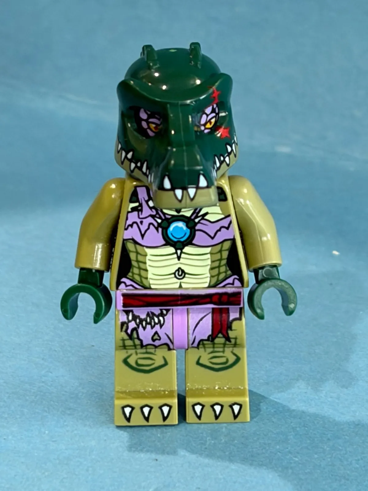 LEGO Legends Chima Minifig loc022 - Crooler - Light Scratches/No Cracks