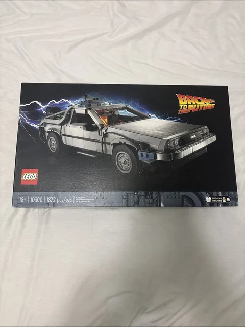LEGO Icons: Back to the Future Time Machine (10300)