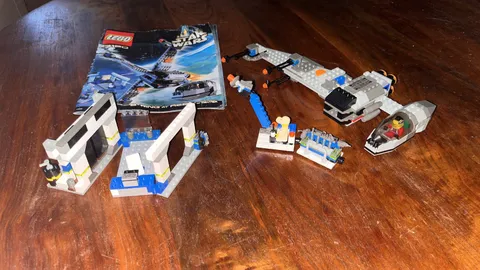 LEGO Star Wars: B-Wing at Rebel Control Center (7180) 99% complete, Instructions