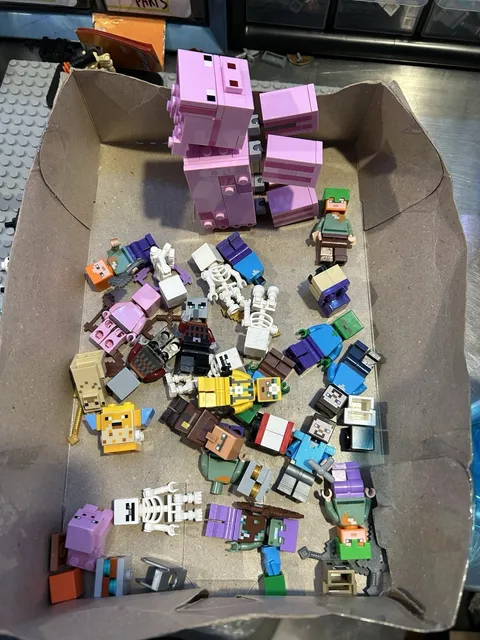 Lot Of Lego Minecraft Minifigures Parts Pieces Etc Read