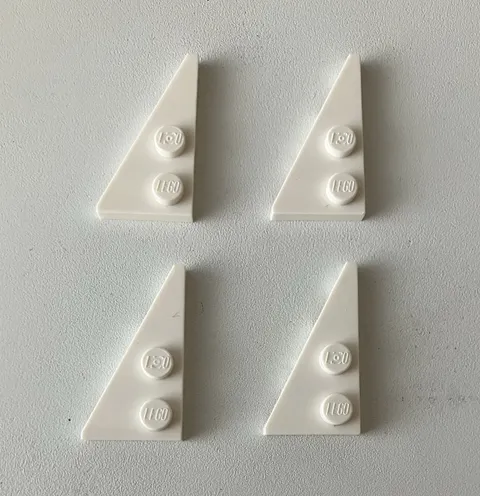 LEGO 4x NEW Plate 2x4 w/ Angle/Wedge Left WHITE #65429