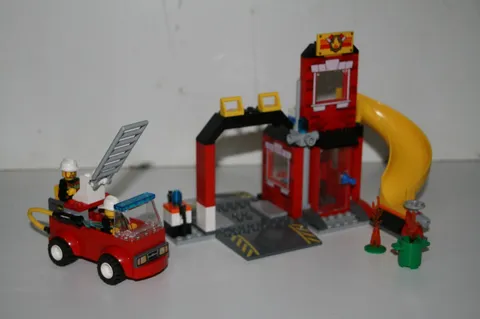 LEGO 10671 Fire Emergency (Town, City, Fire), 2014, BA on CD-ROM EXCELLENT