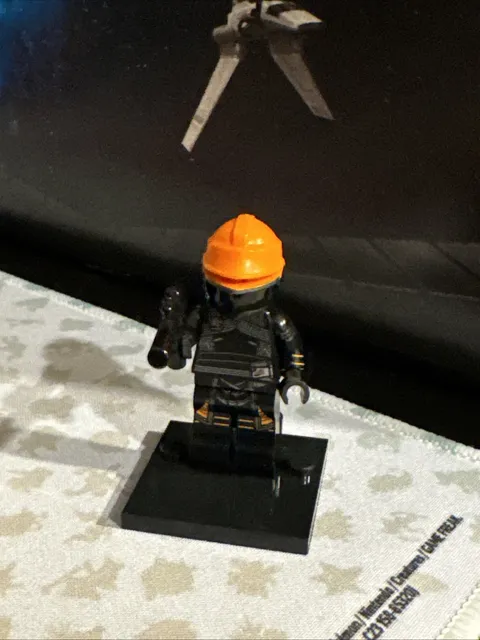LEGO Star Wars Fennec Shand with Helmet Minifigure sw1159