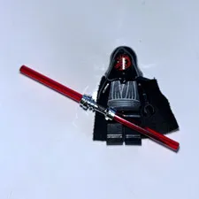 LEGO Star Wars Darth Maul Minifigure with Cape and Red Lightsaber