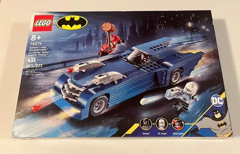 LEGO DC 76274 Batman Batmobile vs Harley Quinn Mr Freeze BNIB Sealed