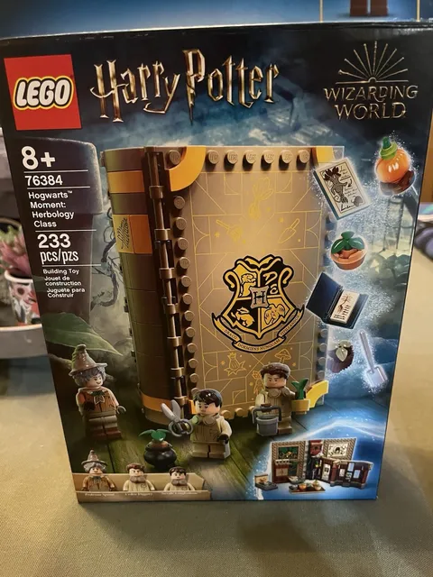 LEGO Harry Potter Hogwarts Moment Herbology Class 76384 