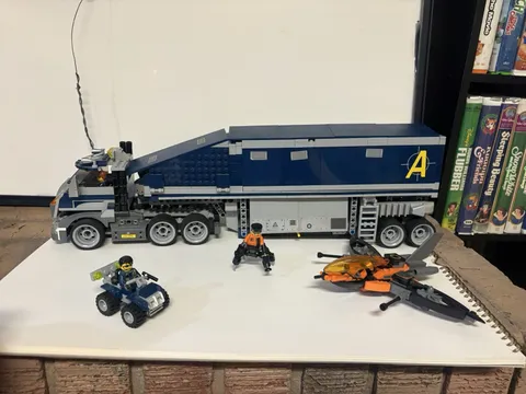 LEGO Agents Mobile Command Center 8635