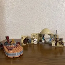 Obi Wants Hut and Luke’s Landspeeder LEGO Star Wars Manuals Included 6 Figs