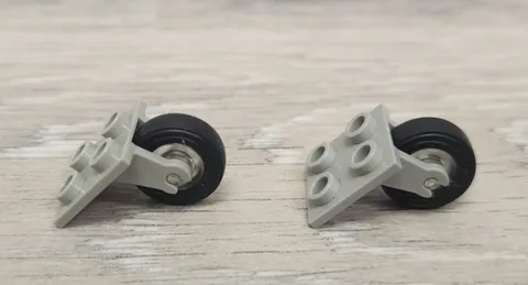 Lego 2415c01 Plate Modified 2 x 2 Plane Single Wheel Holder Clear Wheel Lot Of 2