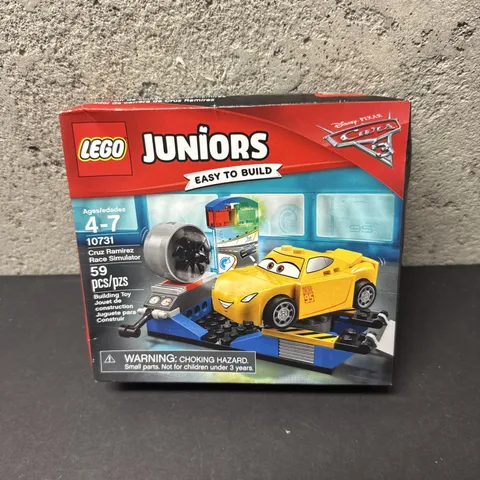 LEGO Juniors 10731 Disney Cars Cruz Ramirez Race Simulator
