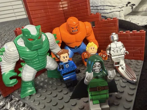 LEGO Marvel Comics Abnormal Custom Fantastic Four Base Set Minifigure Check Des