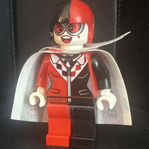 Lego Harley Quinn 70921 Cannon Ball Suit Batman Movie Super Heroes Minifigure