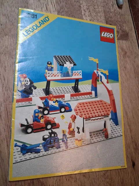 Lego 6381 Victory Lap Raceway Instruction Manual Used No Bricks Legoland