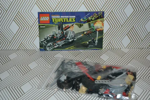 Lego TMNT set 79101 (Shredder's Dragon Bike)594