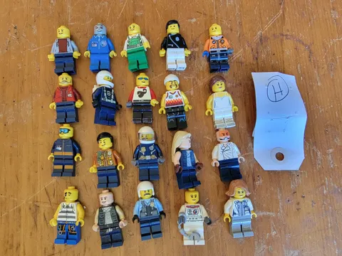 Lego 20 Mini Figs Figures Lot H