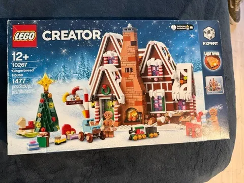 LEGO Creator Expert Gingerbread House (10267) NEW Sealed