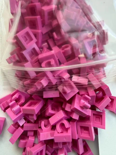 LEGO- NEW-#15712-DARK PINK-TILE MODIFIED 1 X 1 W/ CLIP ROUNDED EDGES-10 PIECES