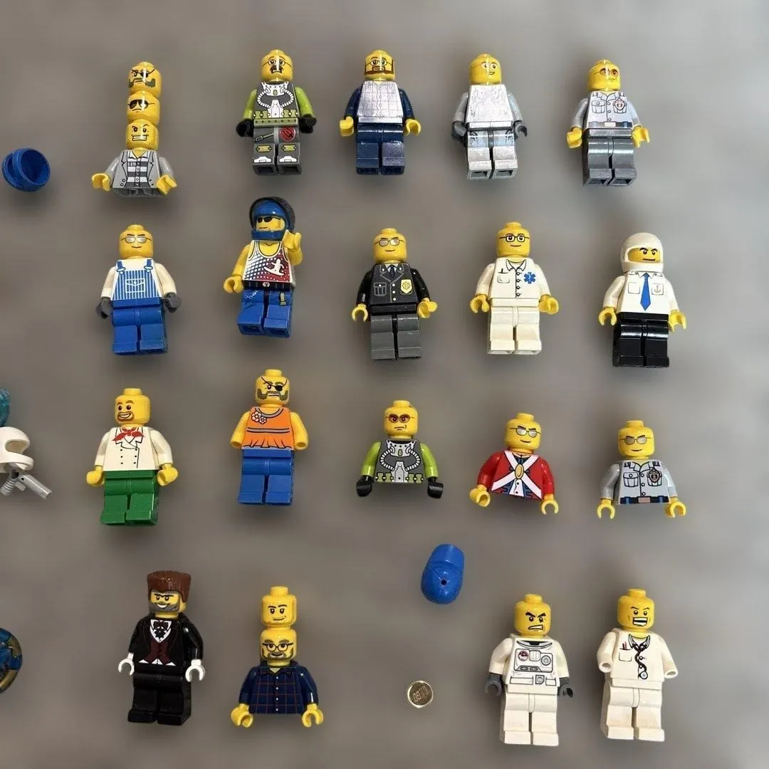 LEGO Minifigure Lot Set Bulk Sale Police astronaut