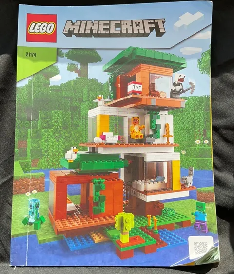 LEGO 21174 Minecraft The Modern Treehouse (INSTRUCTIONS ONLY) Preowned