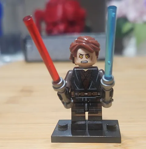 LEGO Star Wars Anakin Skywalker Minifigure w/ Dual Lightsabers & Stand