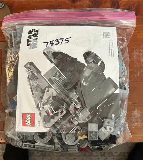 LEGO Star Wars: Millennium Falcon (75375) 100% Complete? OOB * SEE DESCRIPTION*