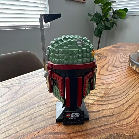 LEGO Star Wars 75277 Boba Fett Helmet Collection Display Stand 625pcs Retired