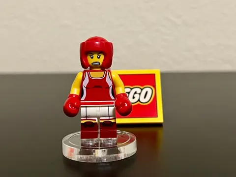 LEGO 2016 Series 16 Boxer (MMA Fighter) - Female w/headgear Retired