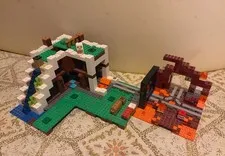 LEGO Minecraft: Waterfall base 21134 + The Nether Portal 21143 (pieces missing)