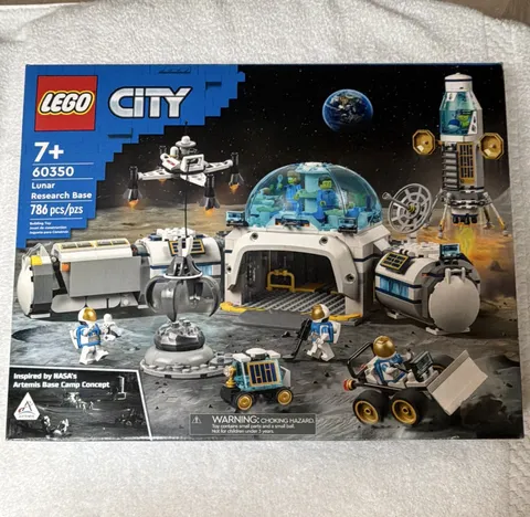 LEGO City Space Lunar Research Base 60350 786pcs 7+ Astronaut Box