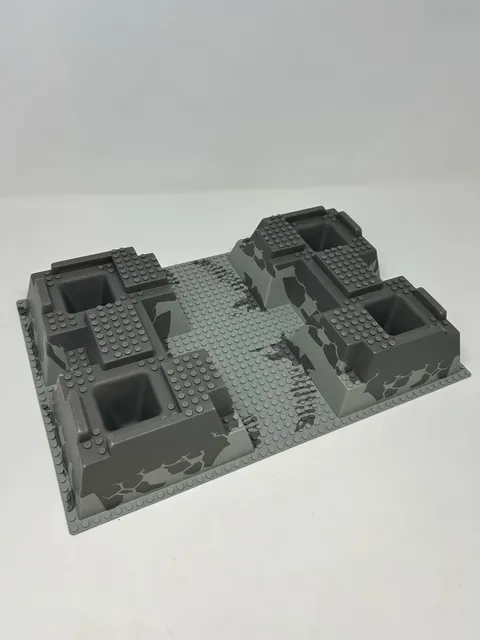 Vintage LEGO 4990 Raised 32 x 48 x 6 w/ 4 Corner Pits with Rock Raiders Pattern