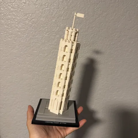 LEGO ARCHITECTURE: The Leaning Tower of Pisa (21015)