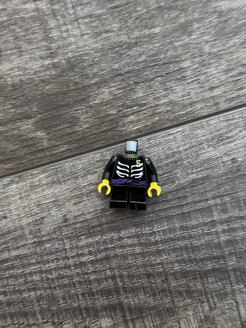 LEGO Minifigure Torso Ninjago Lloyd Skeleton Ribs Purple Waist Sash and Number 5