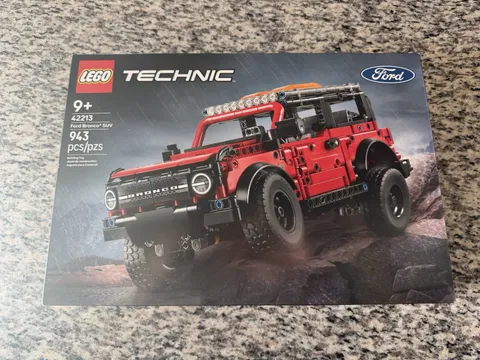 LEGO Technic Ford Bronco SUV 42213 Pull Back Set 943pcs Ages 9+ Boxed