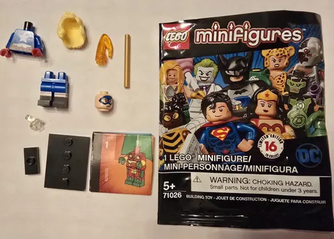Lego DC Super Heroes CMF  Stargirl Minifigure (opened)
