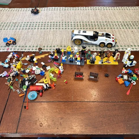 LEGO Minifig Bundle Lot Mixed Figures Accessories Part Pieces incomplete