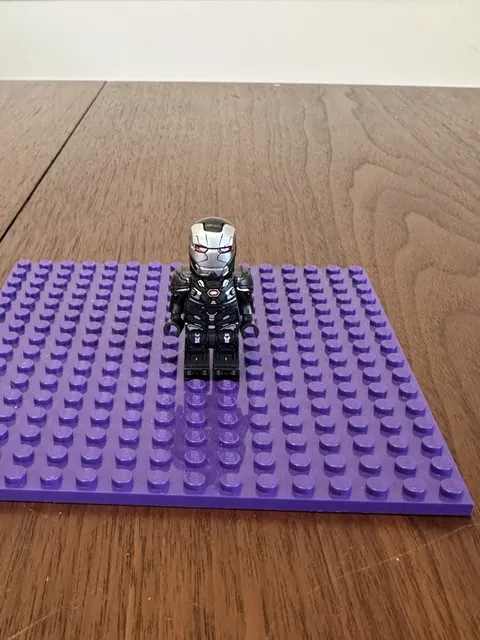 Marvel Super Heroes LEGO® War Machine Avengers Minifigure (Read)