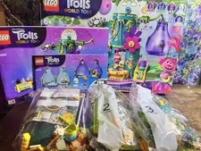 LEGO Trolls World Tour Pop Village Celebration (41255) 380 pcs 6+