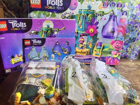 LEGO Trolls World Tour Pop Village Celebration (41255) 380 pcs 6+