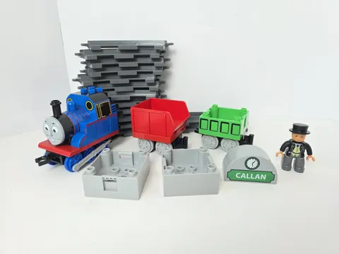 Lego Duplo misc pieces Thomas the Train set track Sir Topham