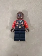 Lego Marvel Super Heroes Okoye - Red Top Minifigure SH847