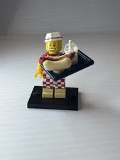 LEGO Series 17 Collectible Minifigures 71018 - Hot Dog Vendor