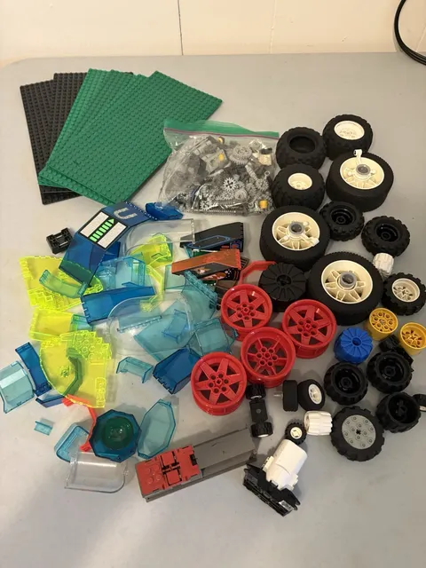 LEGO Technic Parts Lot Wheels Tires Gears Windows Baseplates Bulk Mixed Pieces