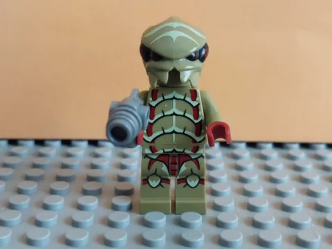 Lego 70704 - Alien Buggoid Minifigure - Used