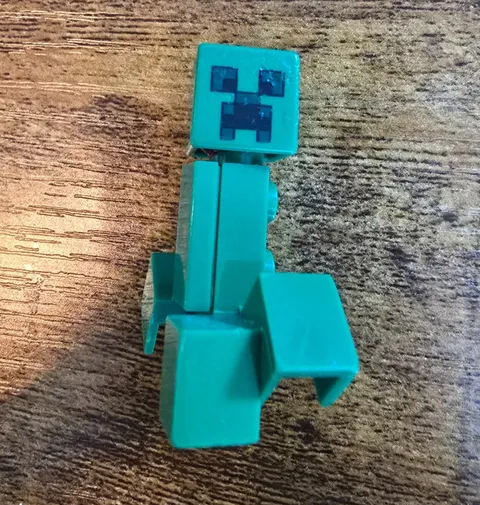 LEGO Genuine Minecraft Creeper Min012 21135 21129 21128 Minifig Minifigure