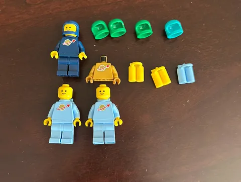Lego Classic Space Minifigure Parts