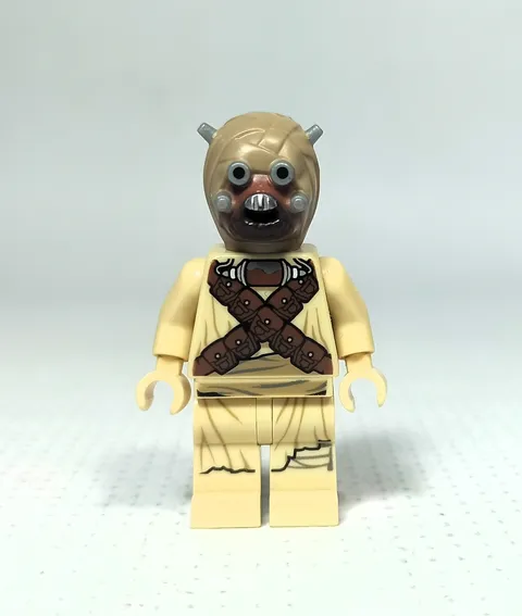 LEGO 2015 STAR WARS SW0620 TUSKEN RAIDER DARK TAN HEAD CROSSED BELTS MINI FIGURE
