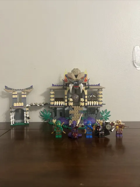 Enter The Serpent, Lego Ninjago Missing Lloyd’s Accessories