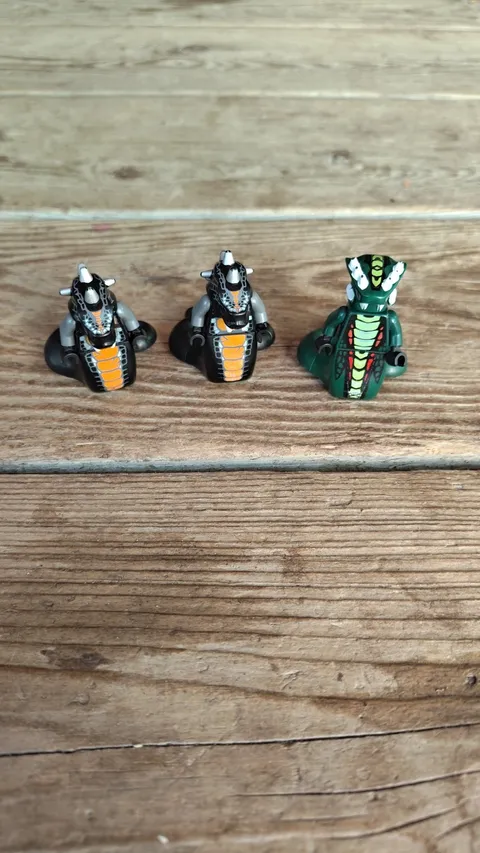 LEGO 9450 Epic Dragon Battle Acidicus and 2 Skalidor Minifigures Genuine Lego.