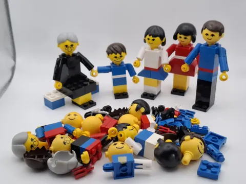 VINTAGE LEGO SET 200 (200-1) FAMILY + Extra Pieces Homemaker Lego Bulk Lot Rare