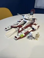 LEGO Star Wars: Republic Fighter Tank (75182) 2 Mini Figures Almost Complete